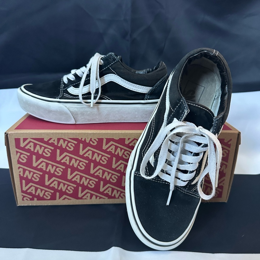 Vans Classic Black and White Low-Tops